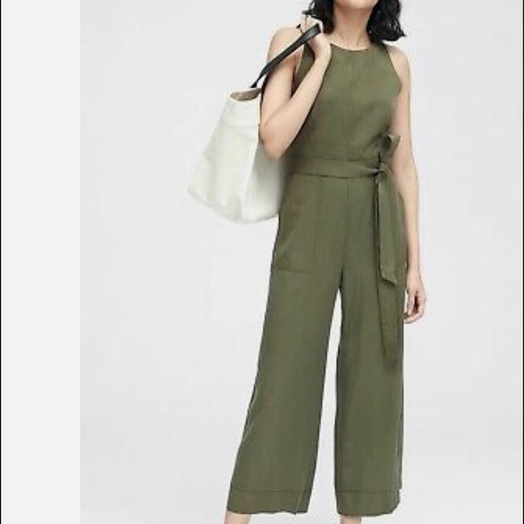 Banana republic Jumpsuit forest green Sleeveless. Size 0 petite Suede s - Picture 13 of 14